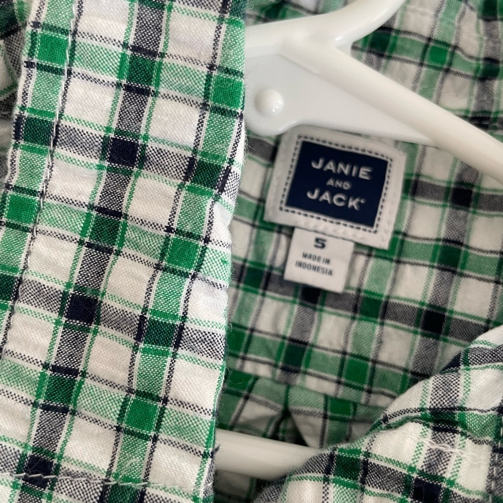 Janie and Jack boys button down size 5 - Picture 2 of 2